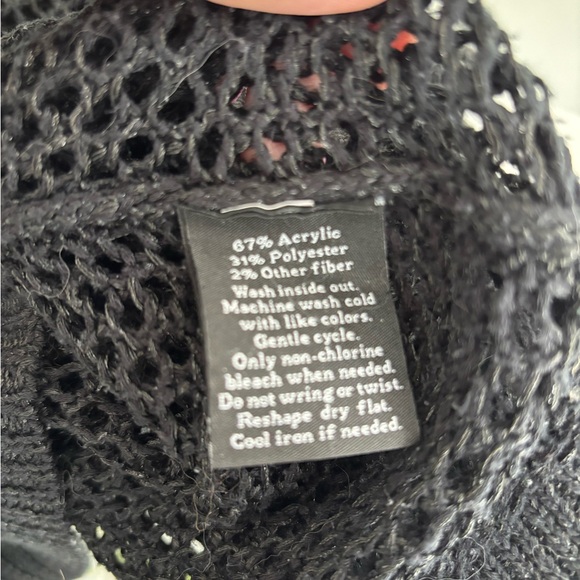 Women's rock republic crochet three-quarter top with skull back - Picture 7 of 9